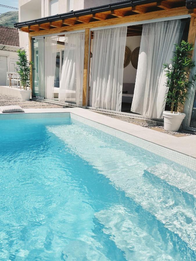 City Apartment One Mostar Bagian luar foto