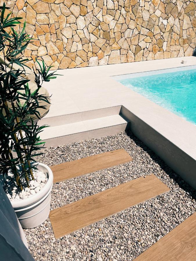 City Apartment One Mostar Bagian luar foto