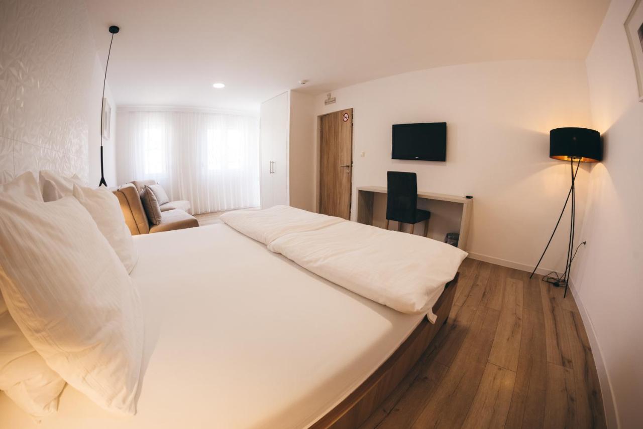 City Apartment One Mostar Bagian luar foto