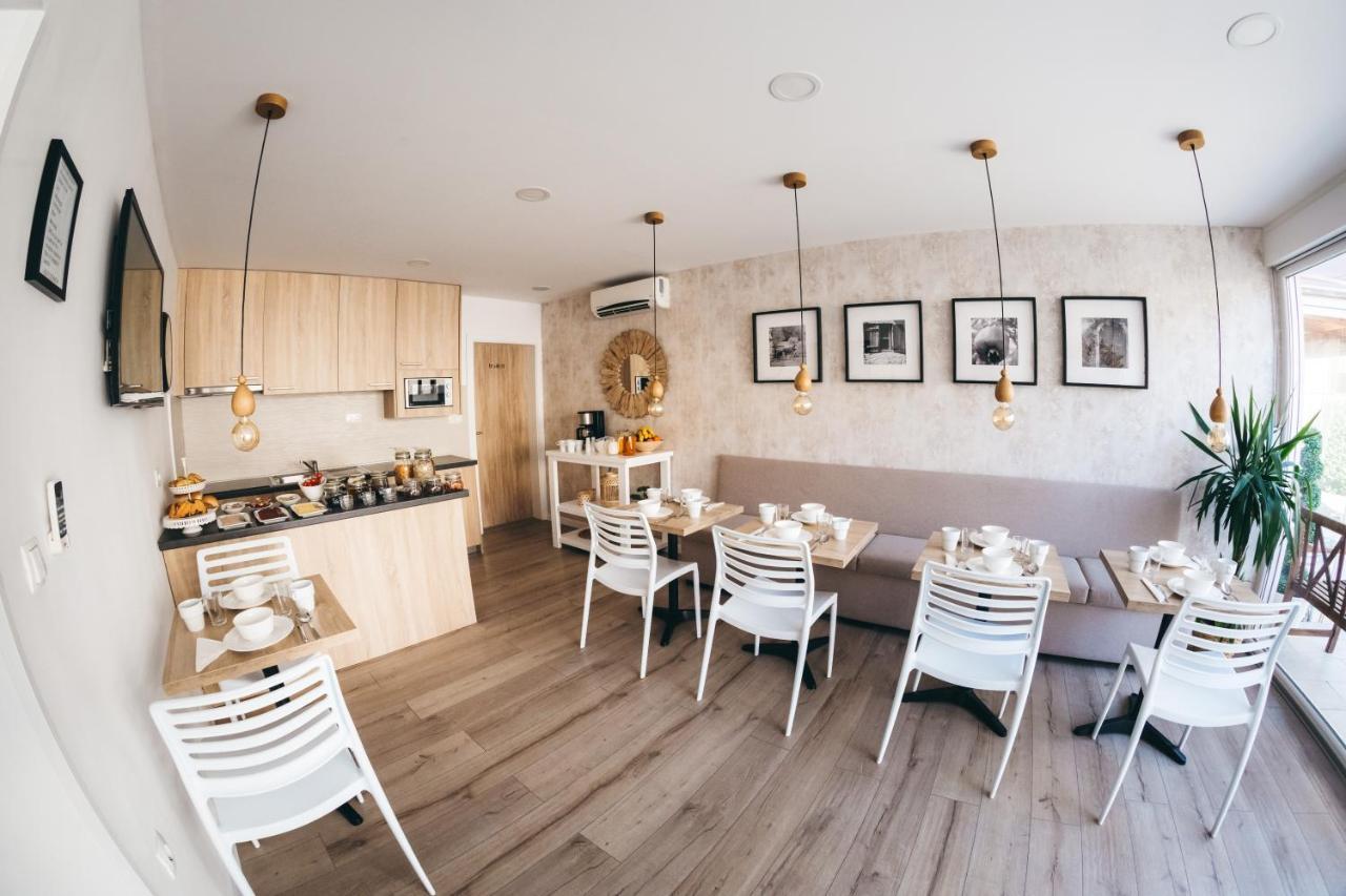 City Apartment One Mostar Bagian luar foto